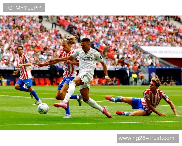 意甲激战：那不勒斯逆转拜仁全场沸腾赛后精彩点评