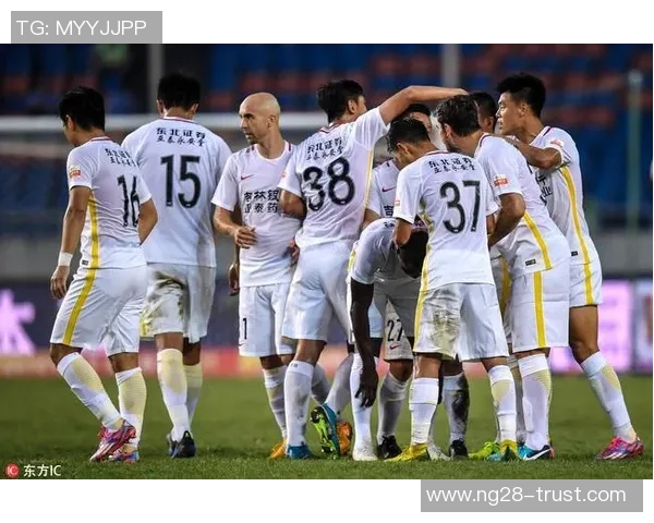 中超精彩对决：里昂大胜尤文图斯乌龙球成比赛转折点分析