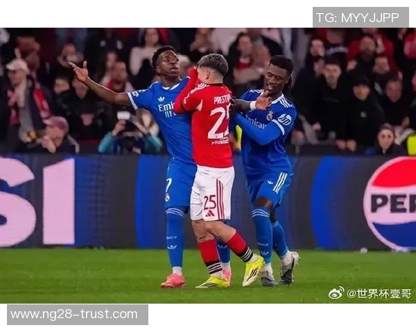 西甲精彩对决本菲卡与国米激战成平局神扑瞬间引发全场热烈反响